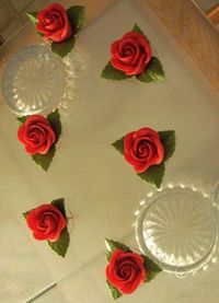 gumpaste rose with leaves 1