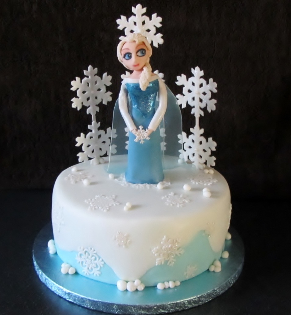 Elsa cake for my grandaughters 6th birthday.